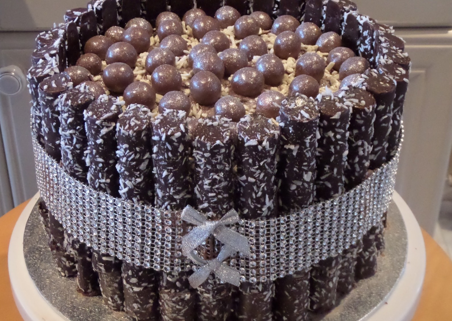 chocolate indulgent cake