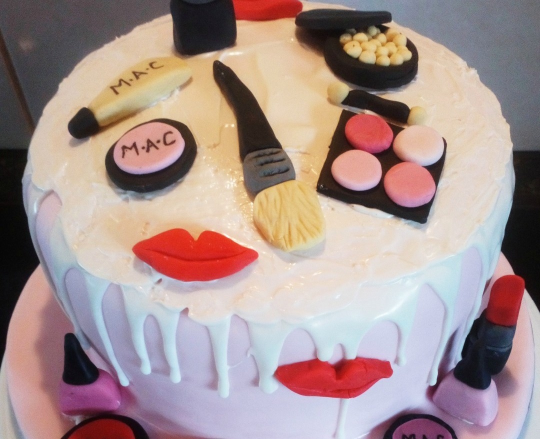 18th makeup drip cake