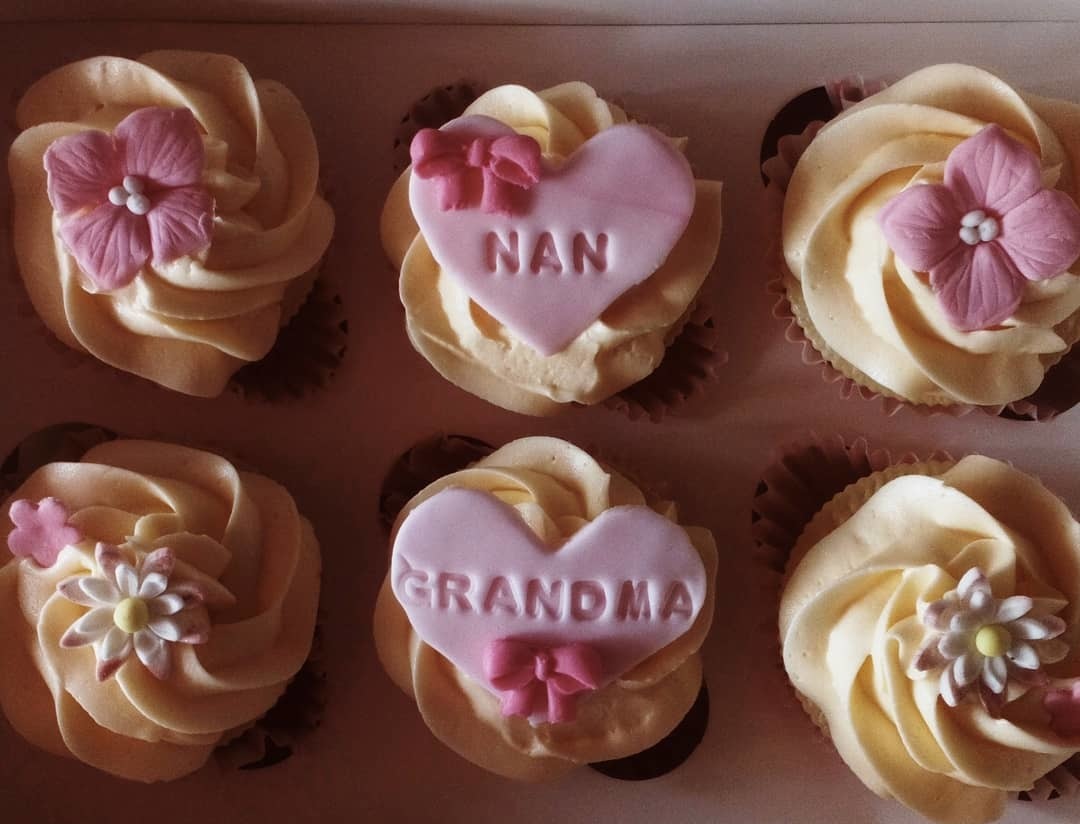 Nan/grandma mothers day cupcakes
