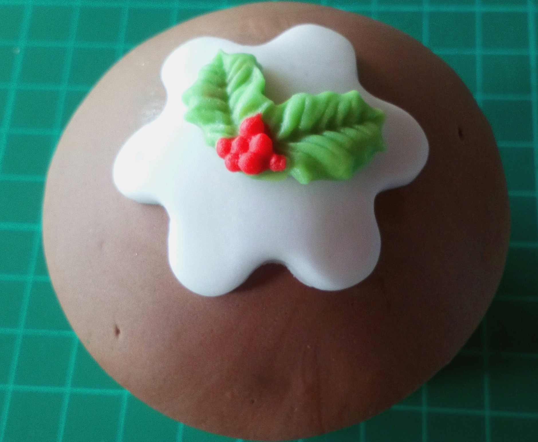 christmas pudding cupcake