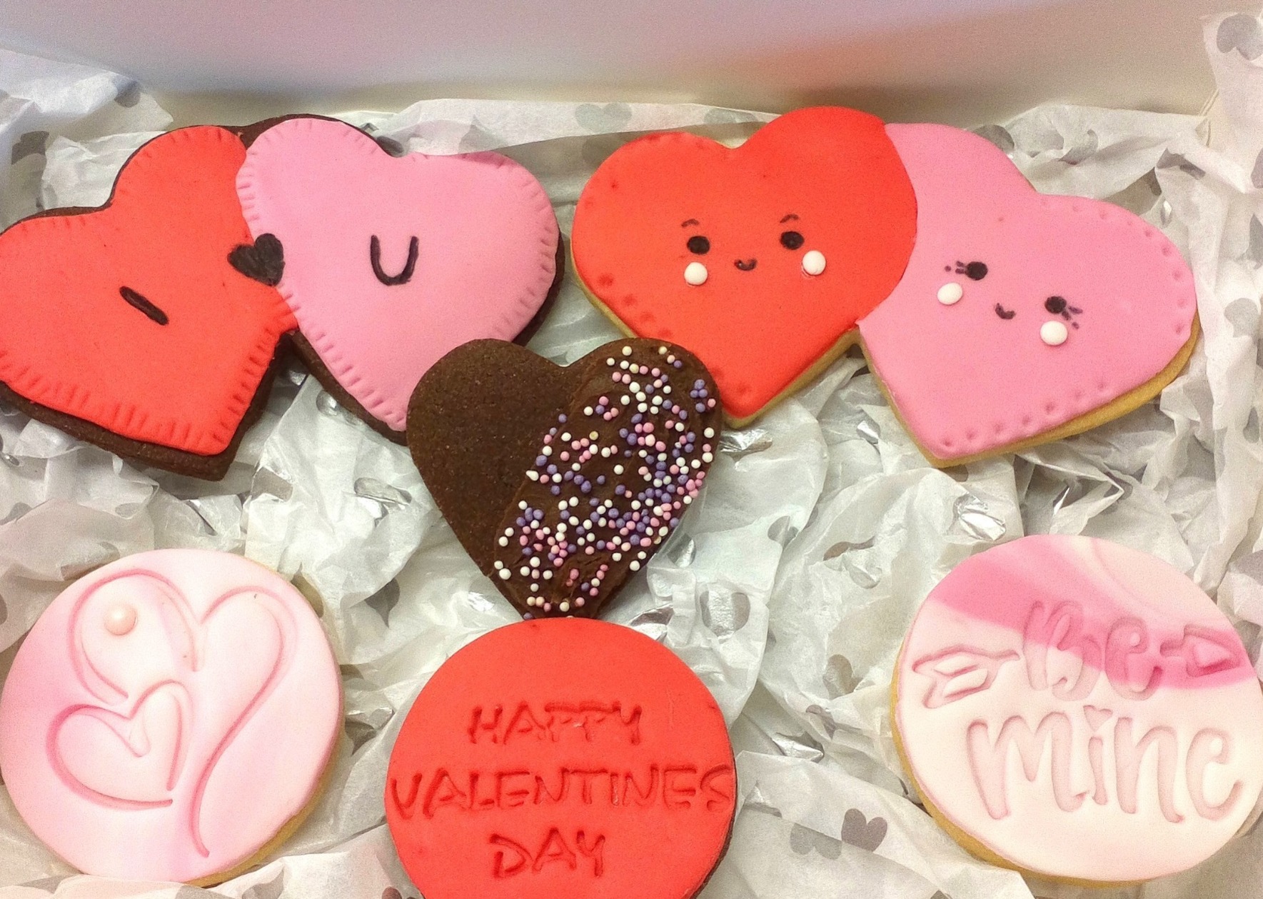Valentines biscuit box 3