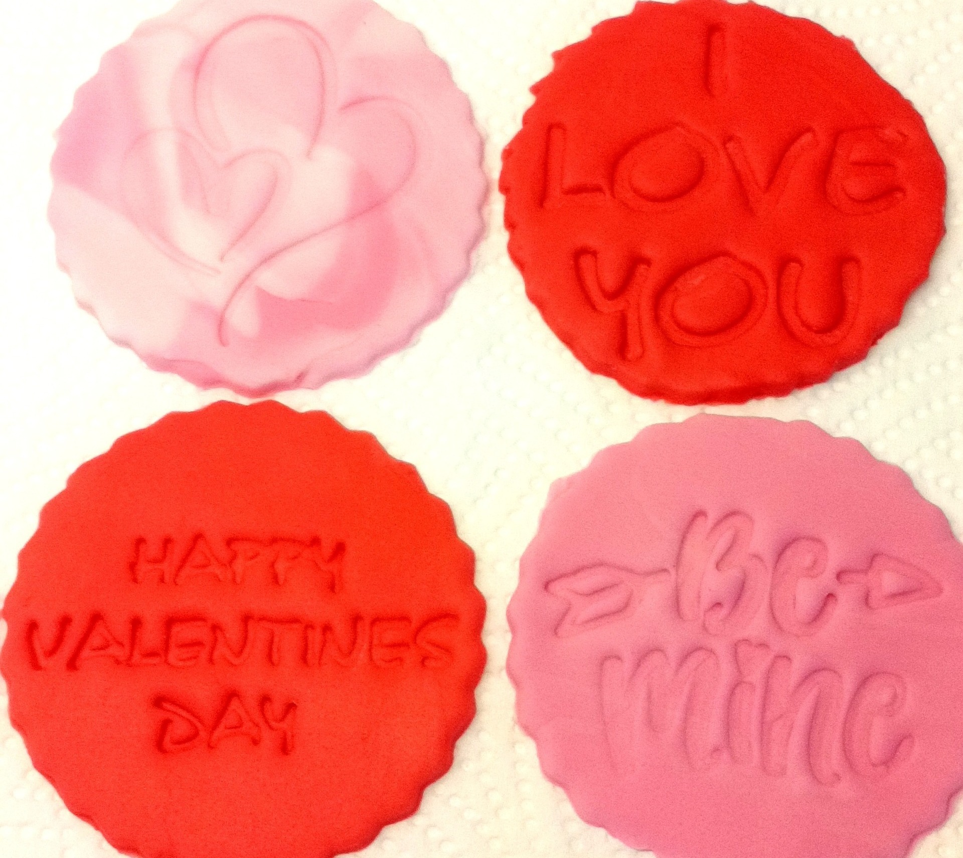 Love messages cupcake toppers