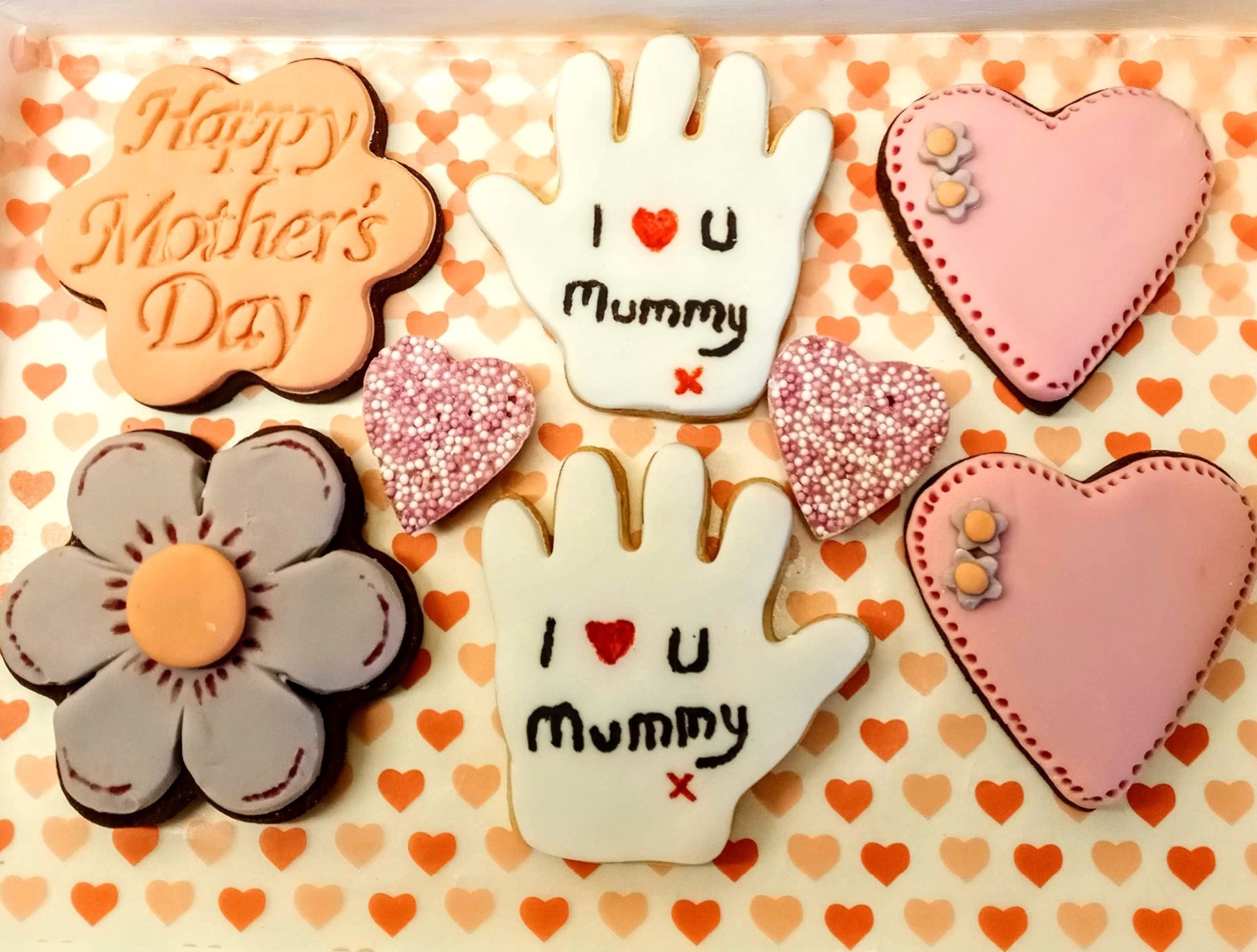 "I love u" mummy mothers day cookies