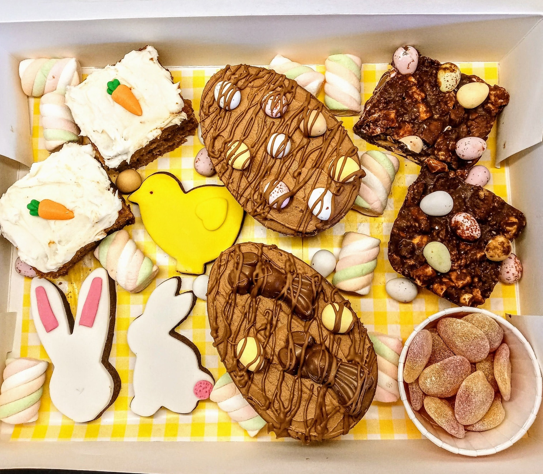 Large/family size Easter treat box