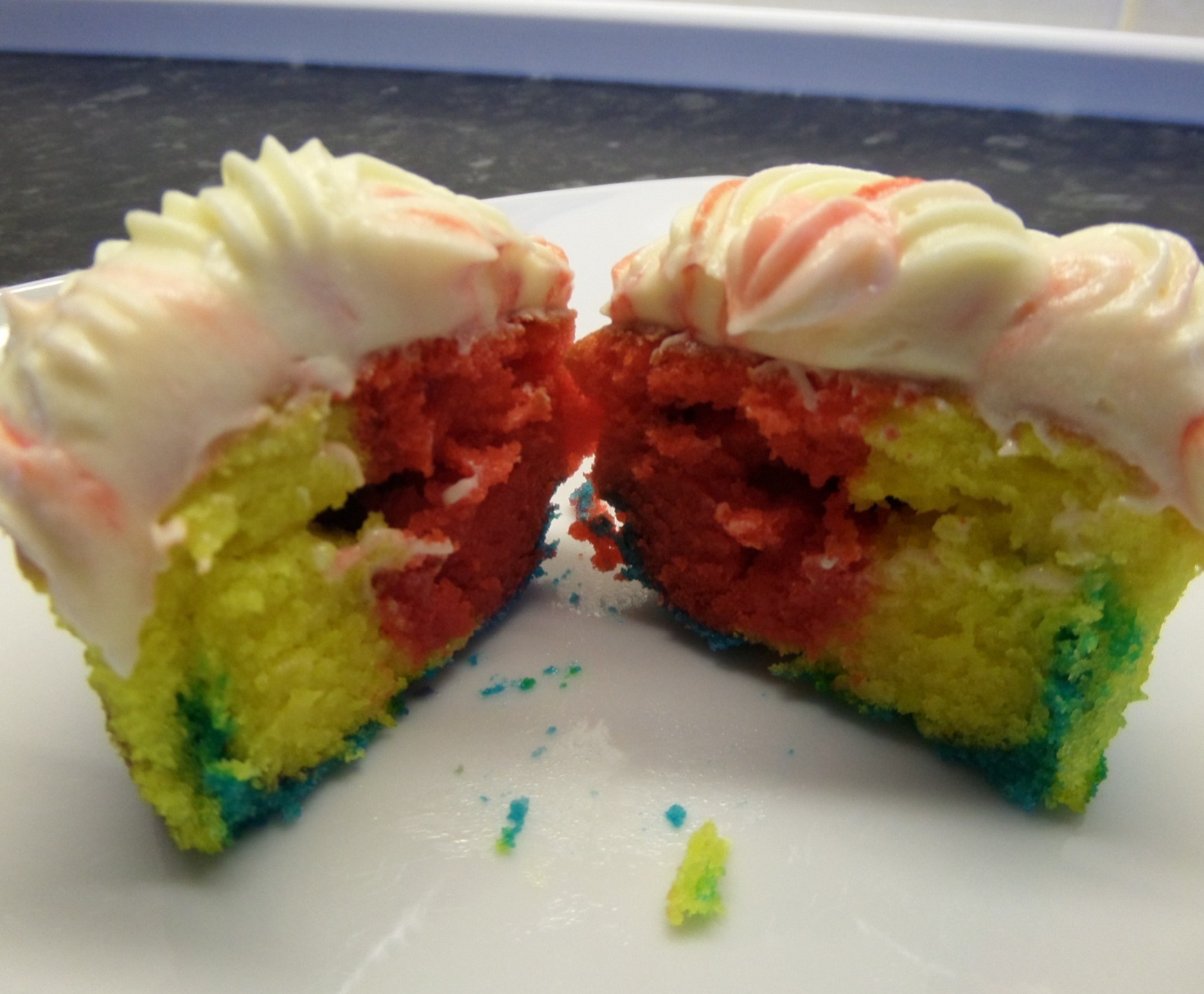 rainbow sponge cupcakes