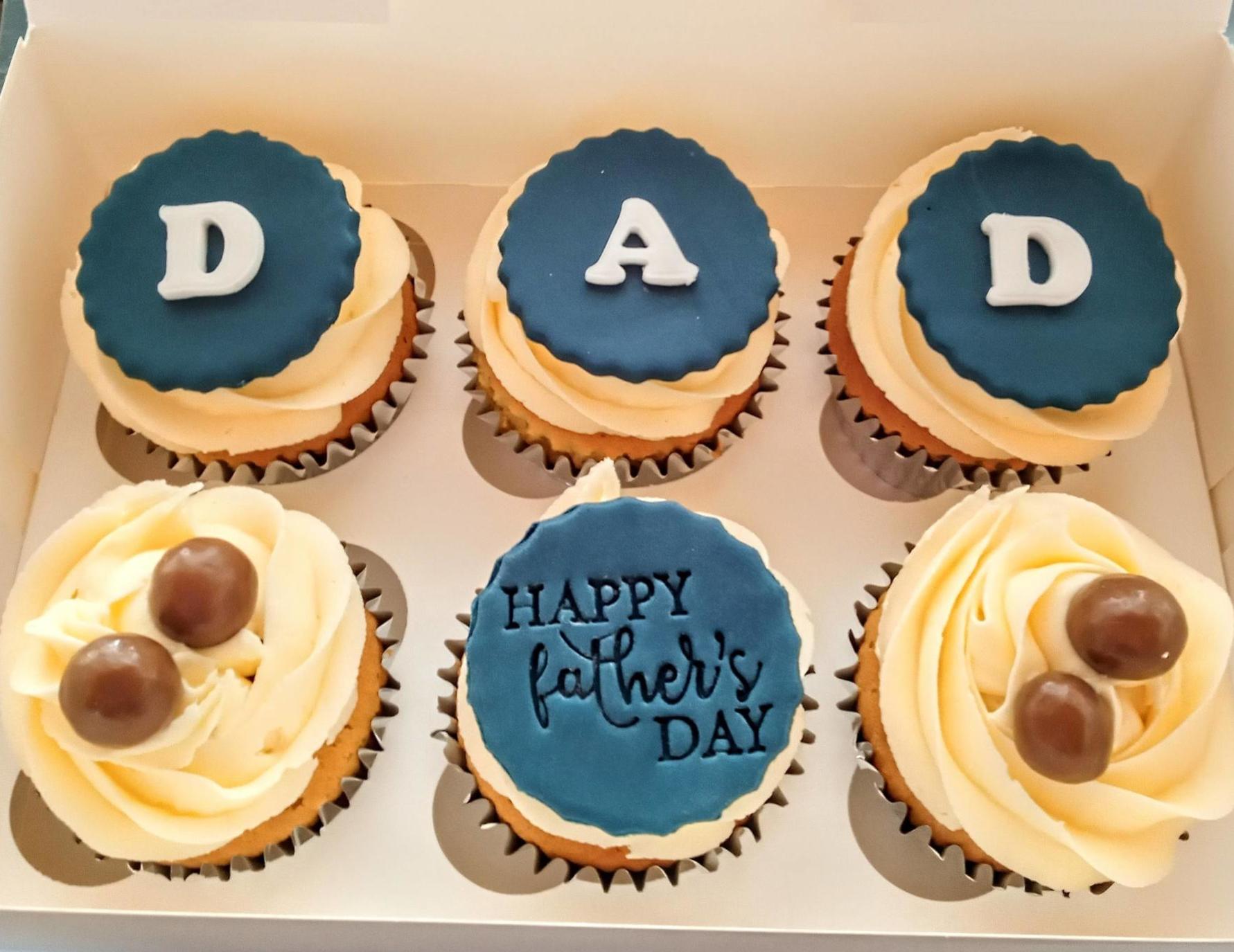 Navy blue themed fathers day cupcakes