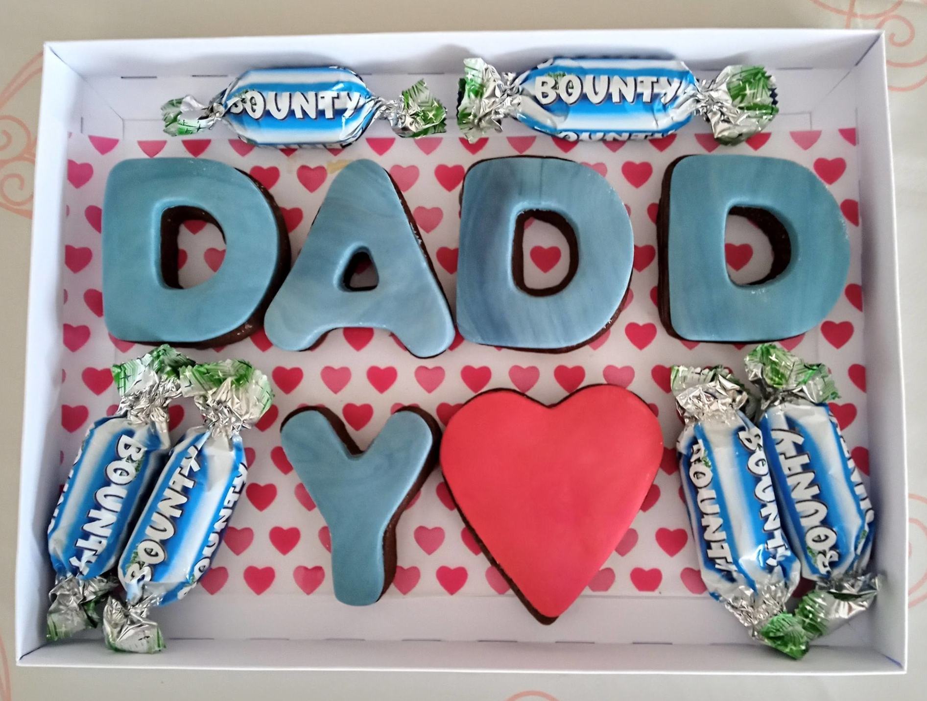 "DADDY" fathers day cookie box