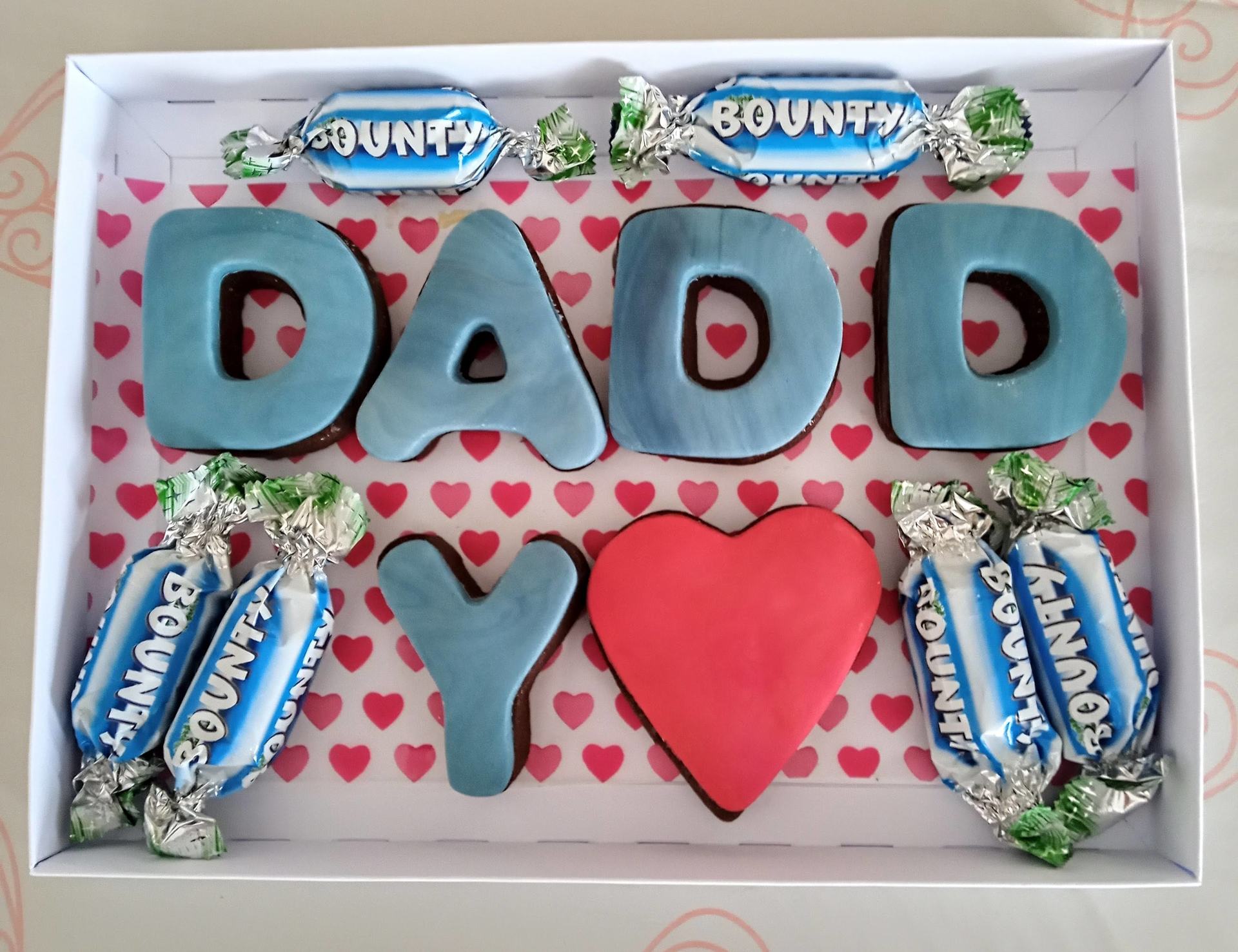 "Daddy" fondant decorated cookies