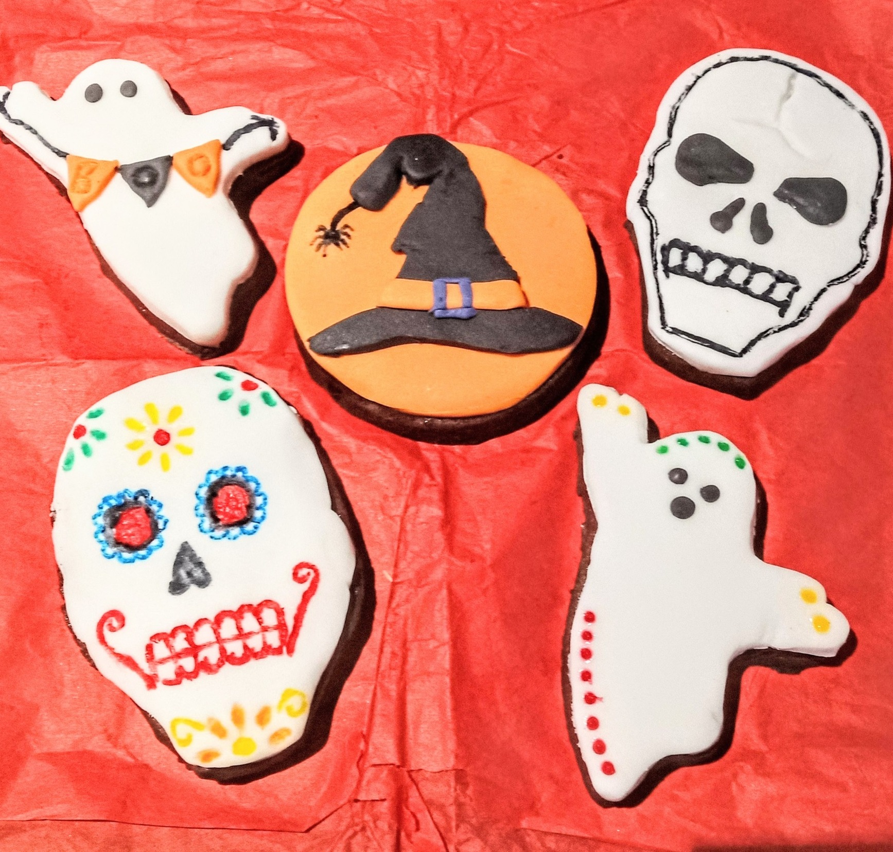 Halloween iced biscuit box