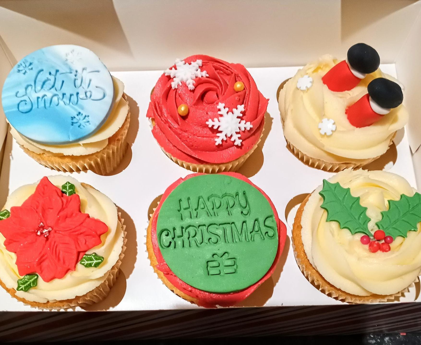 christmas themed cupcakes boxes