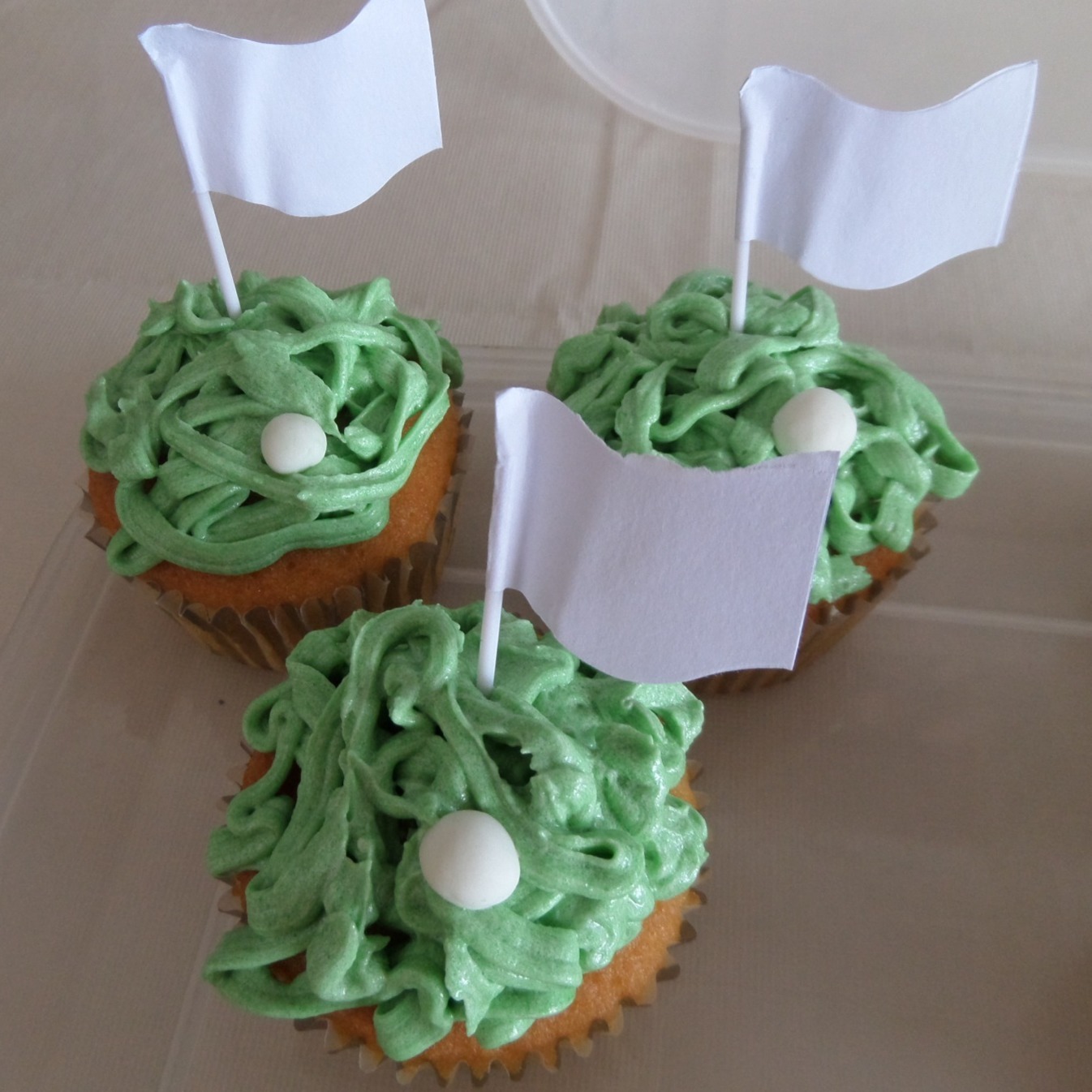 Golf inspired fathers day cupcakes/birthday