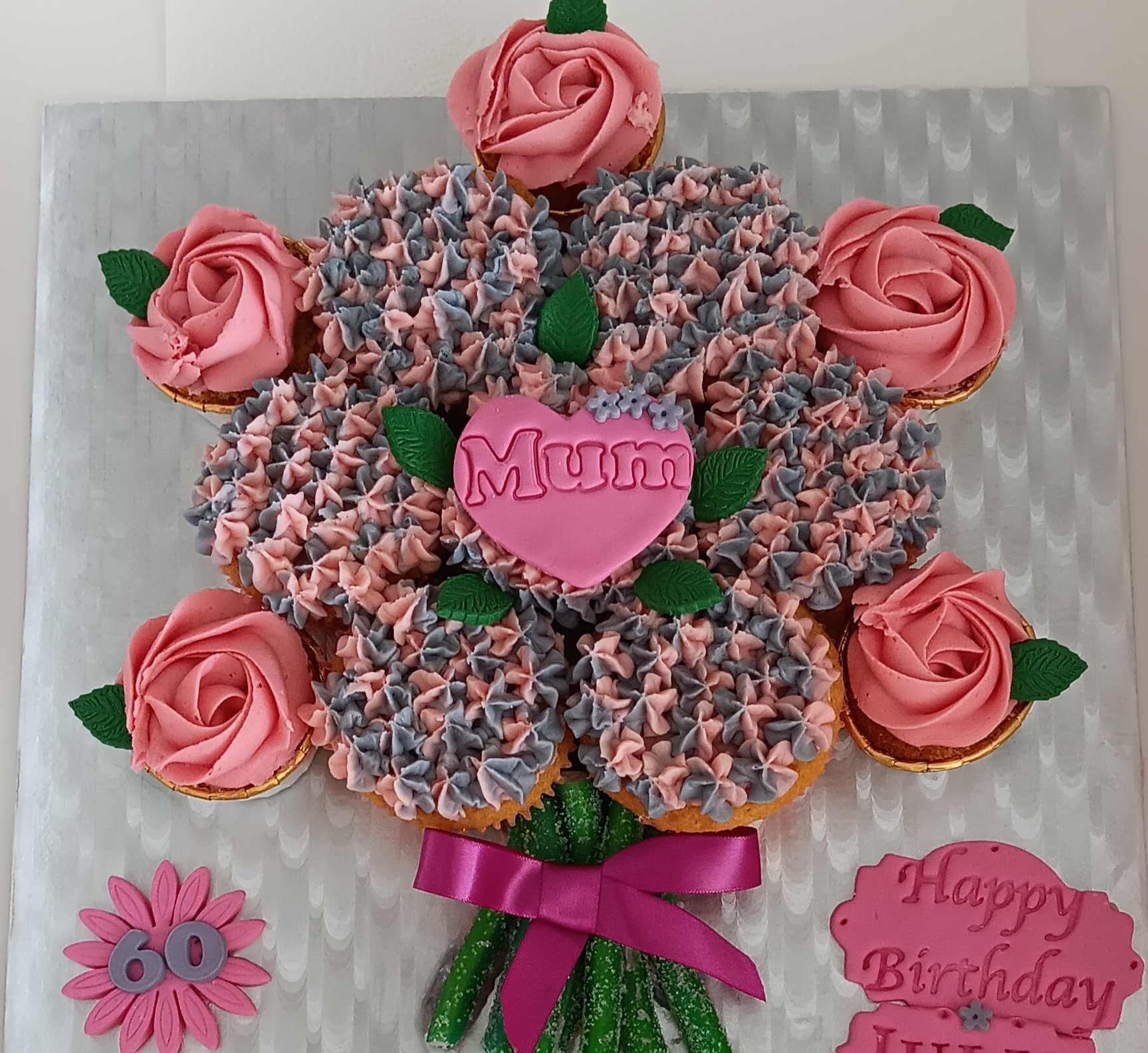 Happy birthday cupcake bouquet