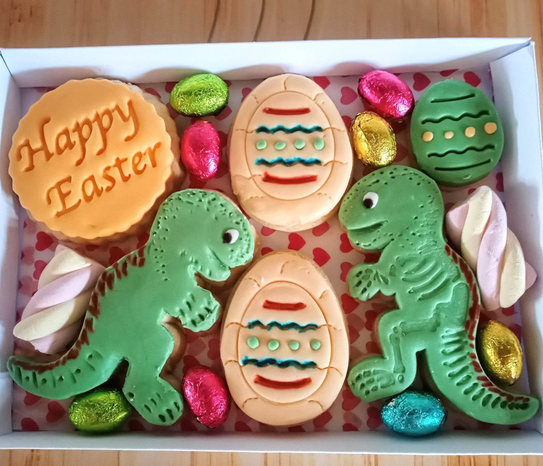 Easter cookie dinosaur and eggs box
