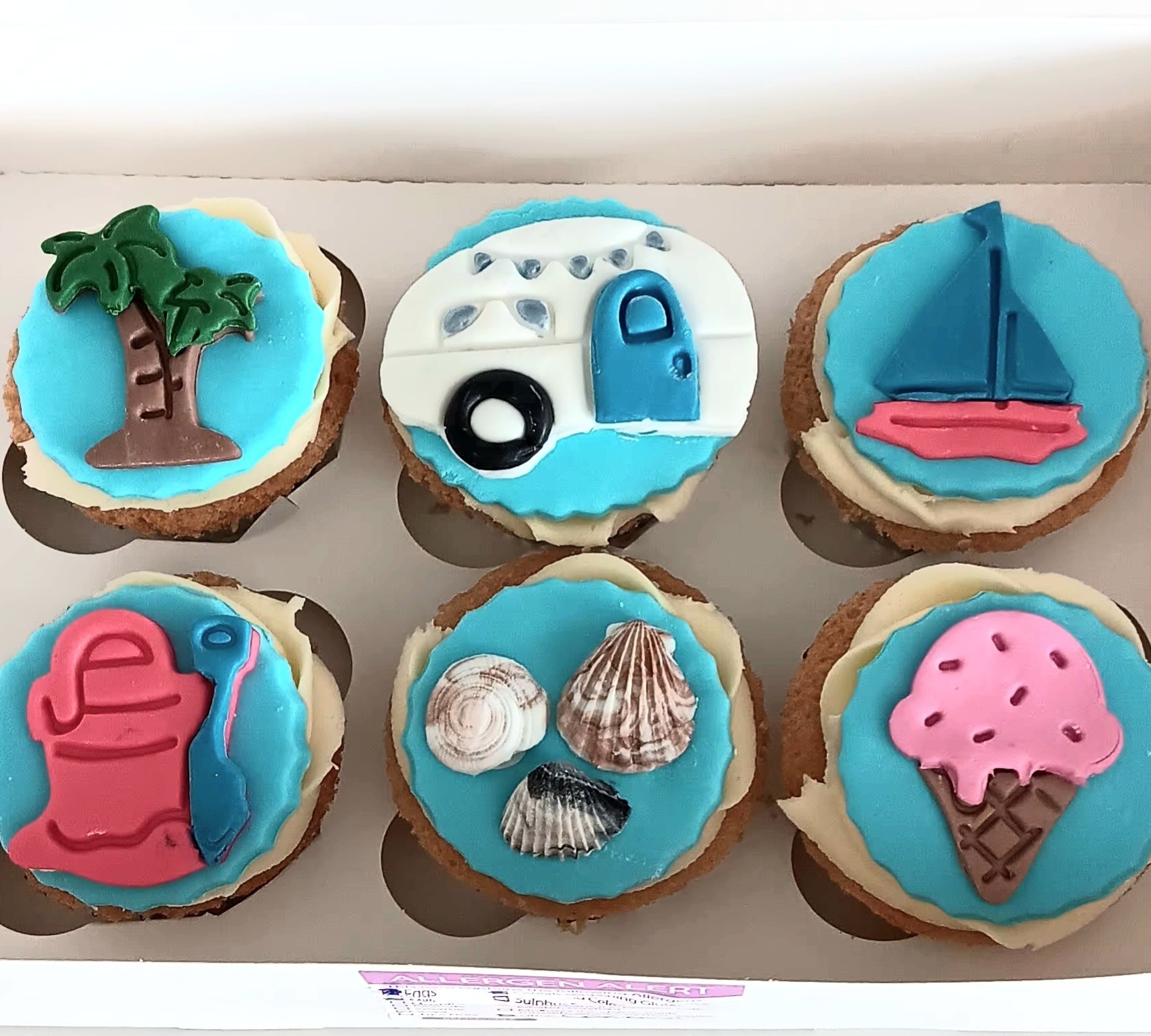 Seaside/beach themed cupcakes