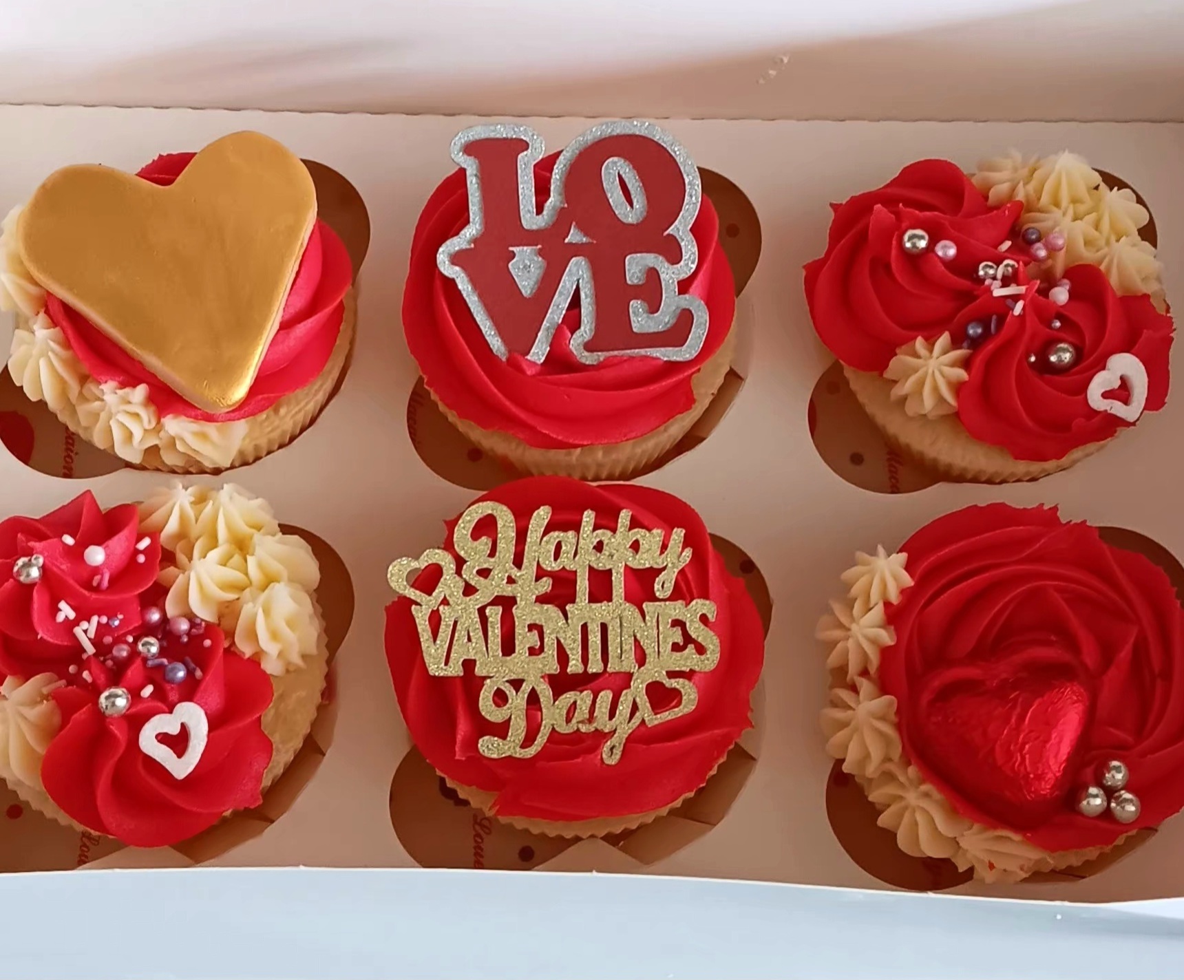 Love Valentines cupcake box