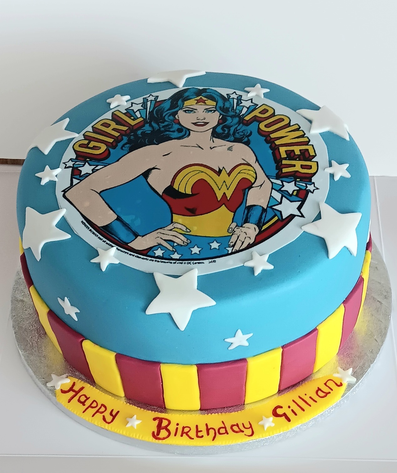 Ladies "Wonderwoman" birthday cake